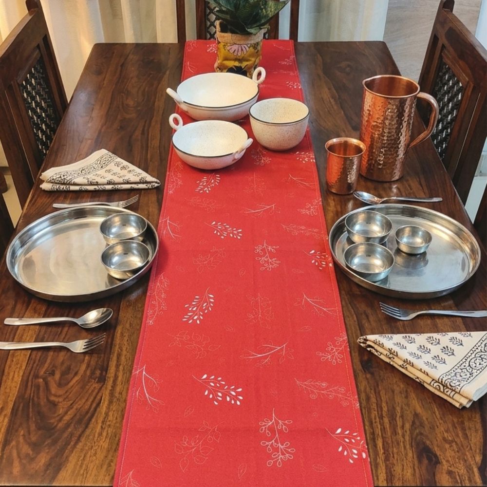 Romantic Blooms Table Runner